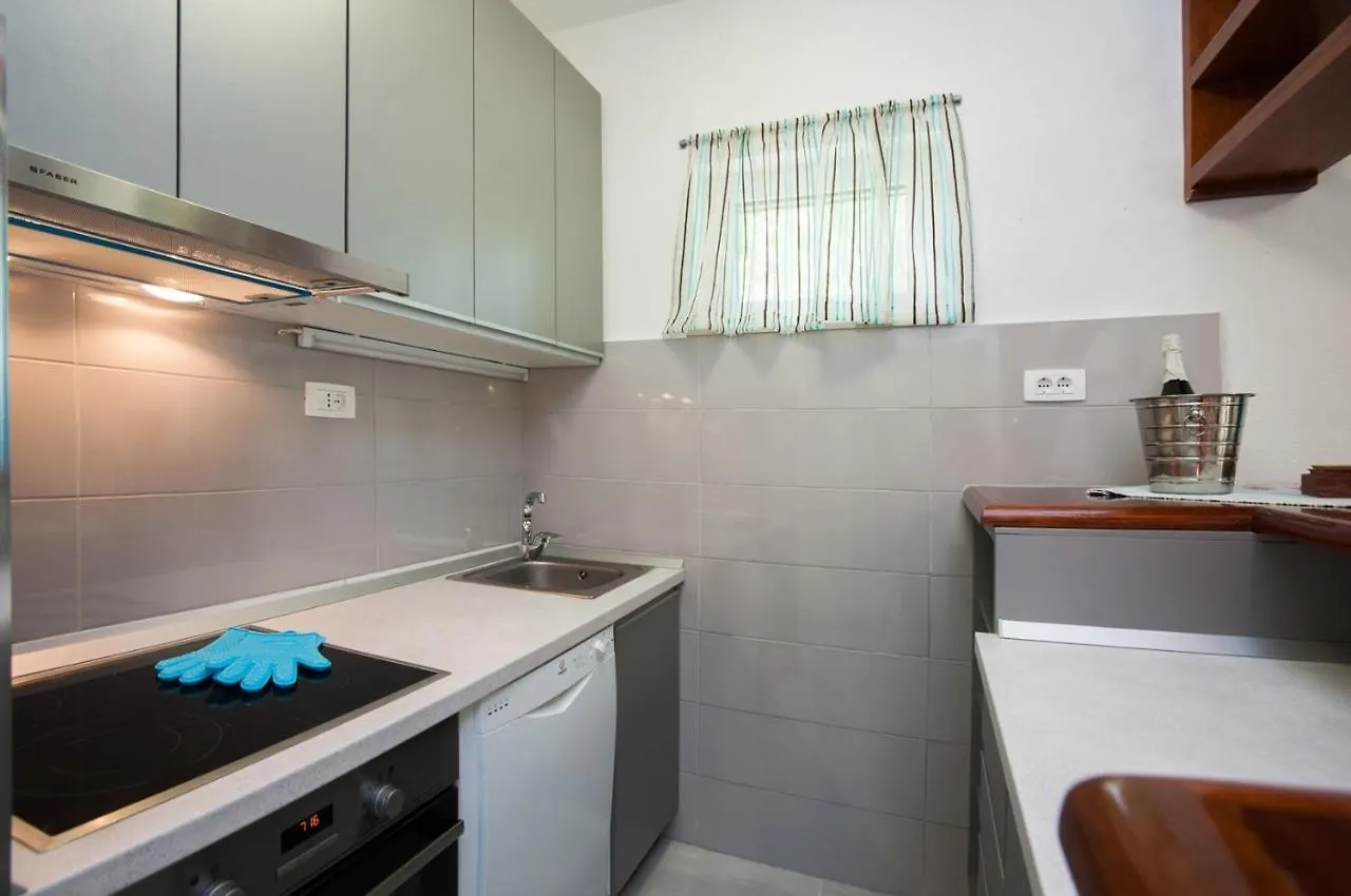 Villa Astrid On Ciovo Island, Private Pool Trogir